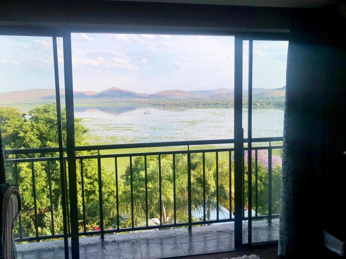 Kosmos Lodge Hartbeespoort Luaran gambar